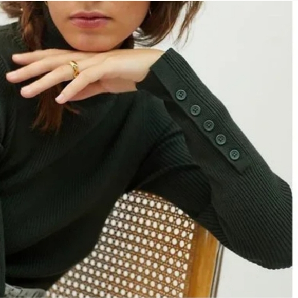 Euc Anthropologie Mauve hunter green turtleneck - Picture 2 of 10